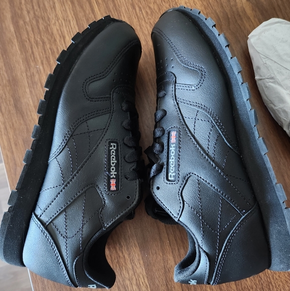 Reebok sneakers - Picture 2 of 6